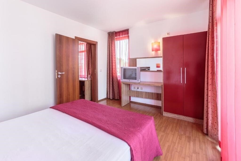 Апартаменты Apolis 3*