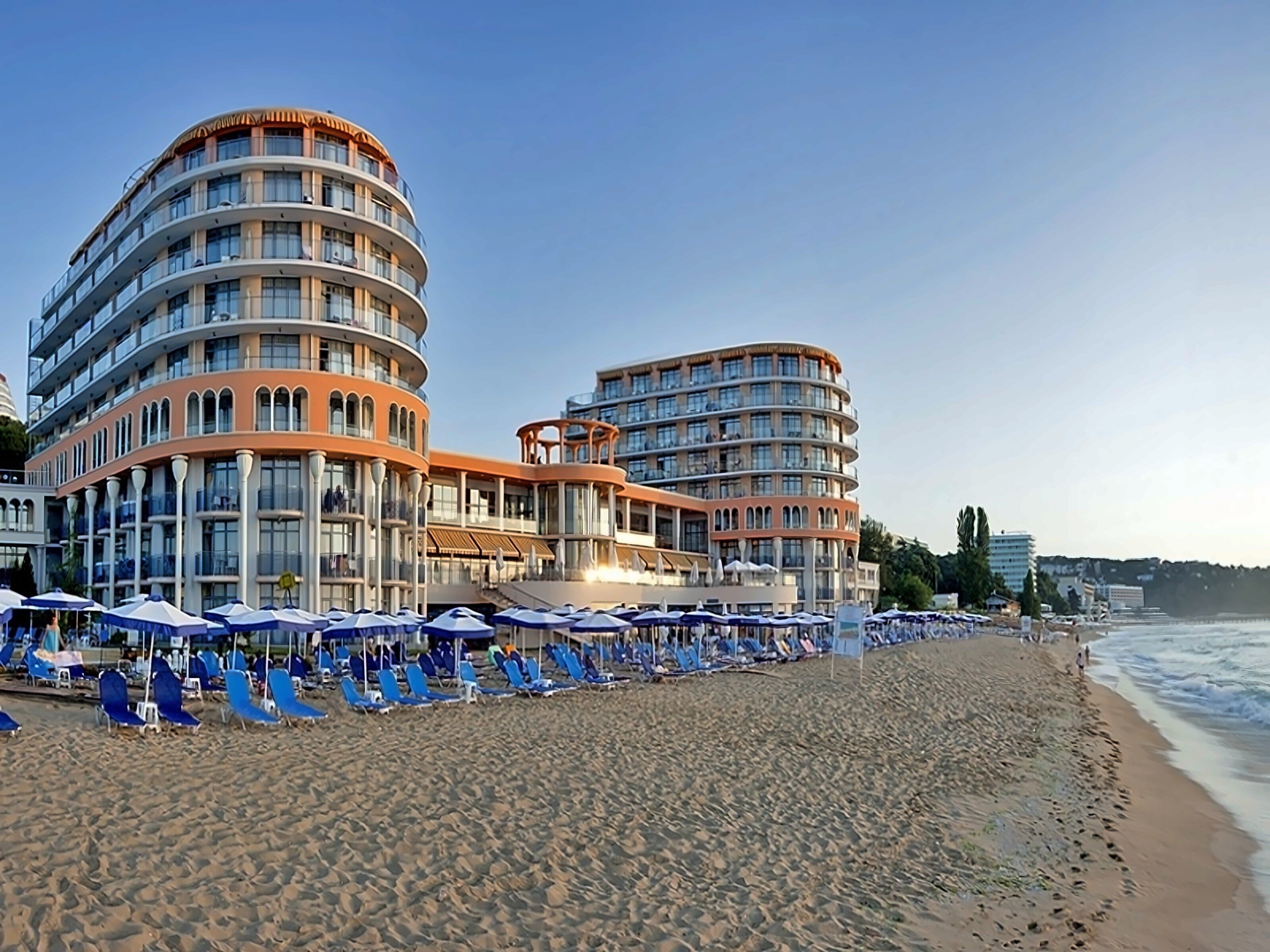 Территория Azalia Hotel Balneo & SPA 4*