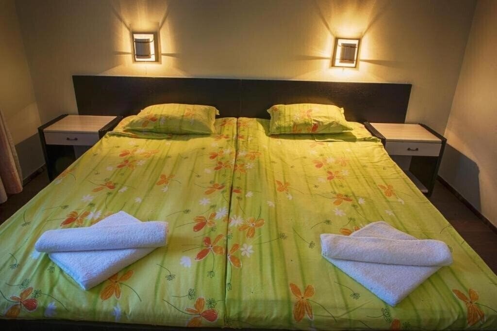 Панорама Russalka 2*