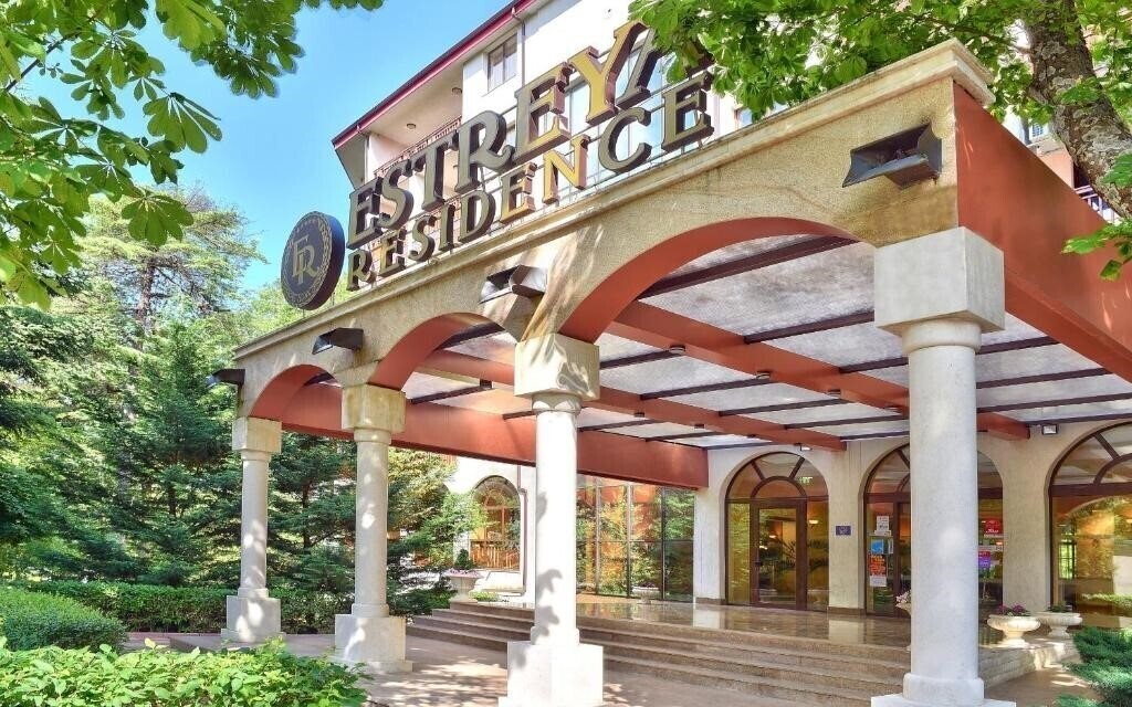 Фото Estreya Residence 4*
