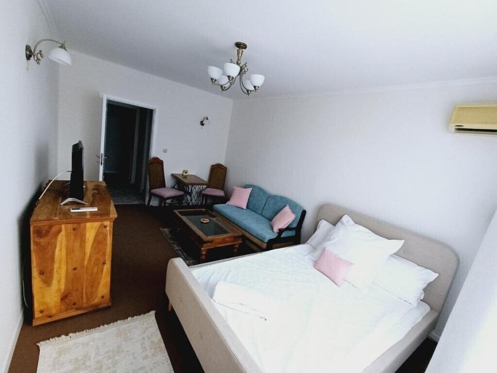 Панорама Wild Cherry 3*