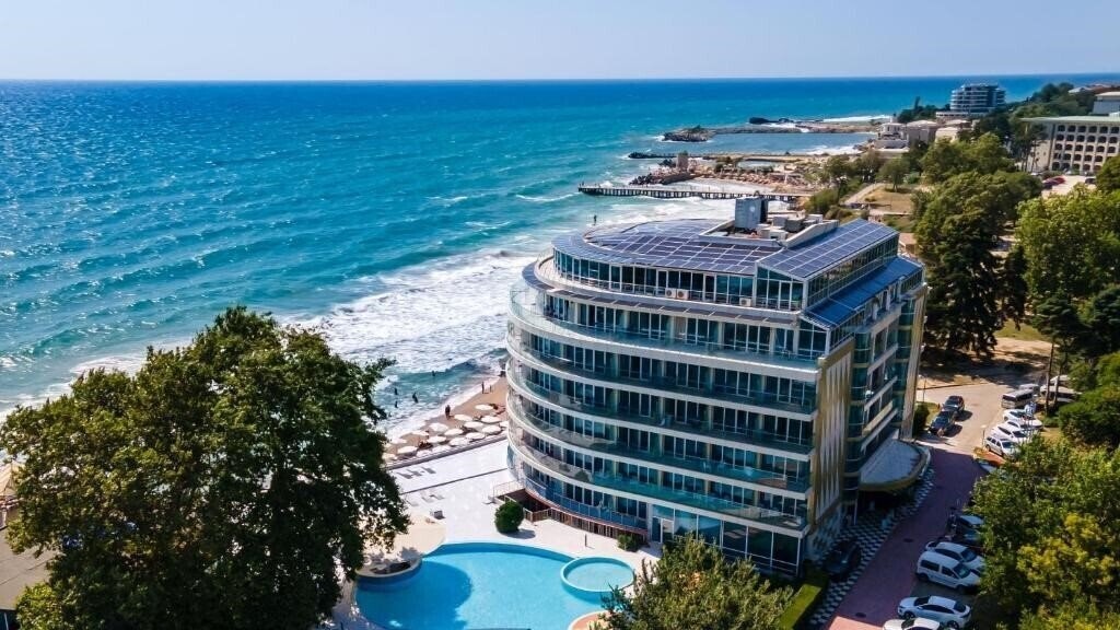 Отель Sirius Beach 4*