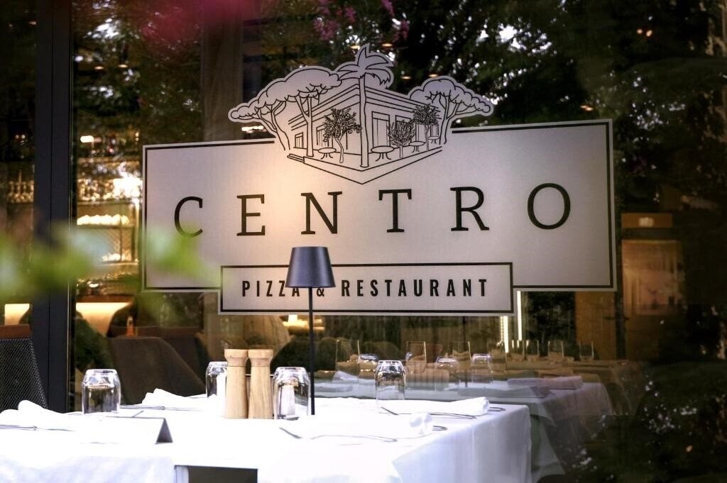 Апартаменти Azur Premium Resort 4*