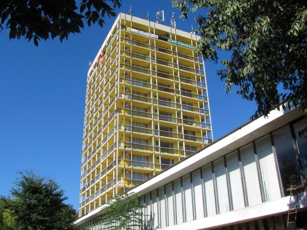 Панорама IHS Hotel Joliot Curie (ex. Frederic Joliot Curie, Joliot Curie, International Home of Scientists Joliot Curie) 3*