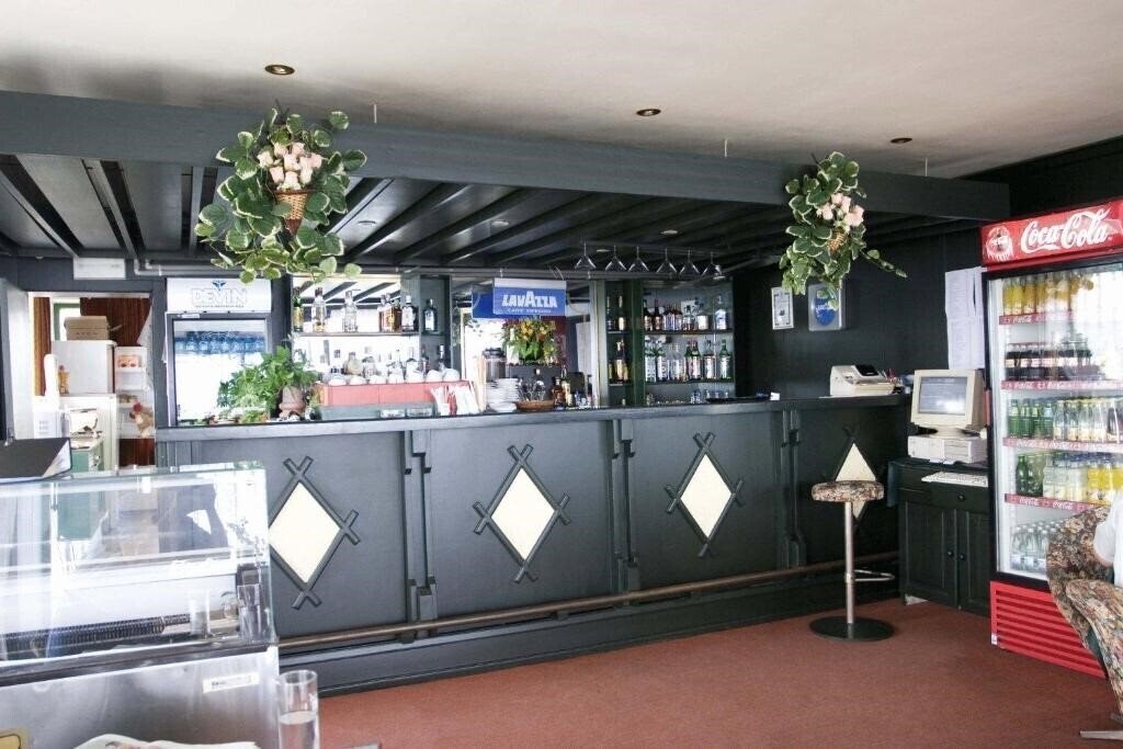 Апартаменты IHS Hotel Joliot Curie (ex. Frederic Joliot Curie, Joliot Curie, International Home of Scientists Joliot Curie) 3*