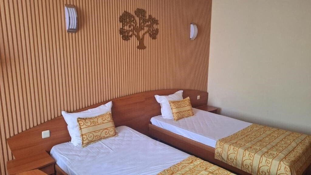 Территория Estreya Palace 4*