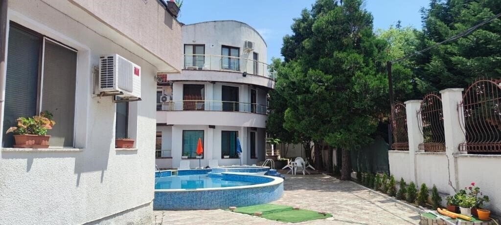 Апартаменти Sveti Petar 2*