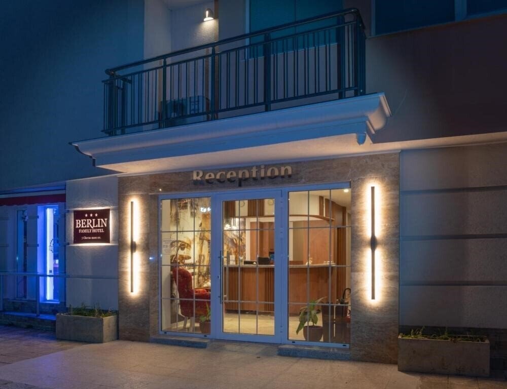 Готель Berlin Beach 3*