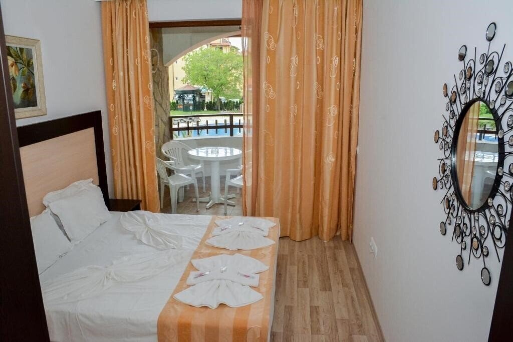 Територія Olimp St.Vlas Apart 3*