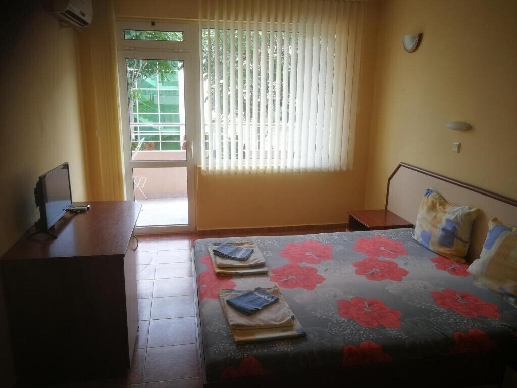 Вид Diveda Family Hotel 2*