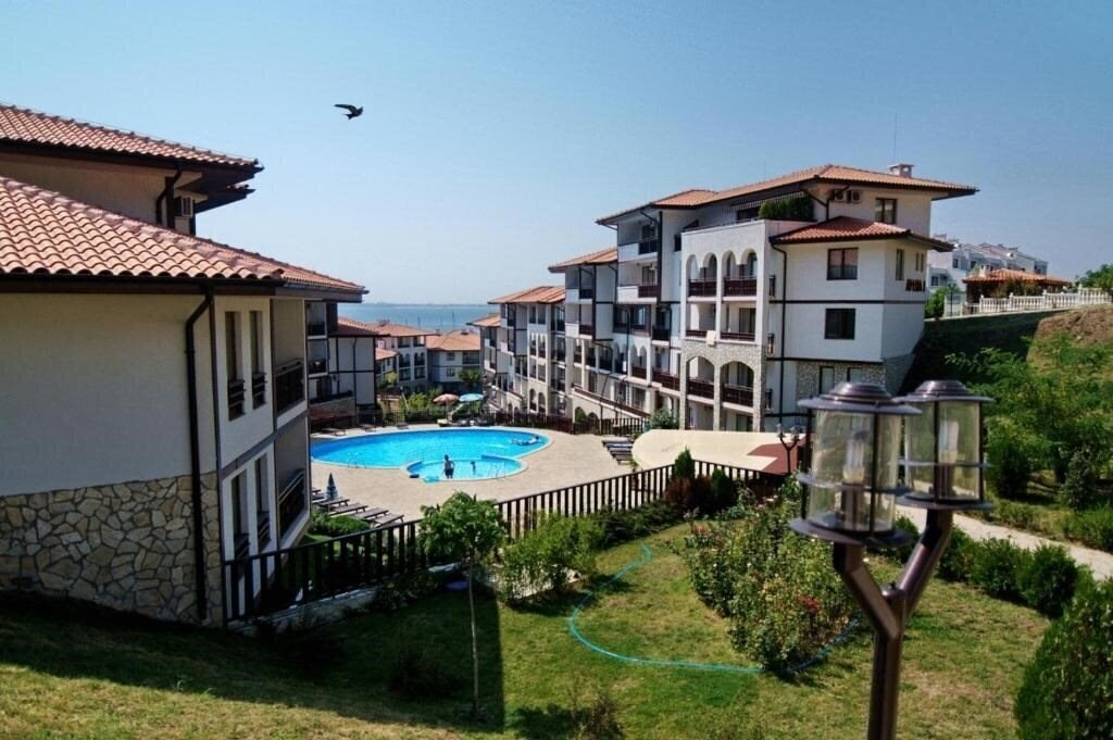 Територія Aparthotels Arena Sea View 4*