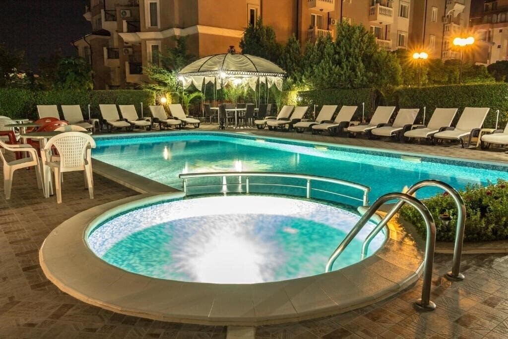 Апартаменты Family Hotel Venera (ex. Venera, Venera Family Hotel) 3*