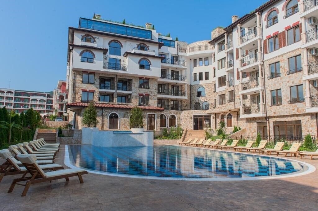 Апартаменты Artur Vip Residence Club 3*