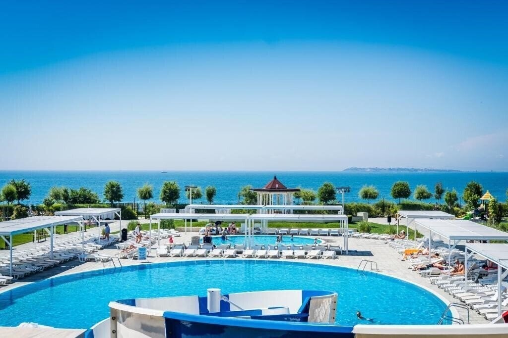 Фото Premier Fort Beach 4*