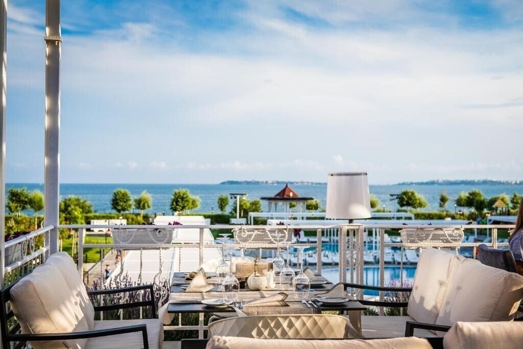 Фотография Premier Fort Beach 4*