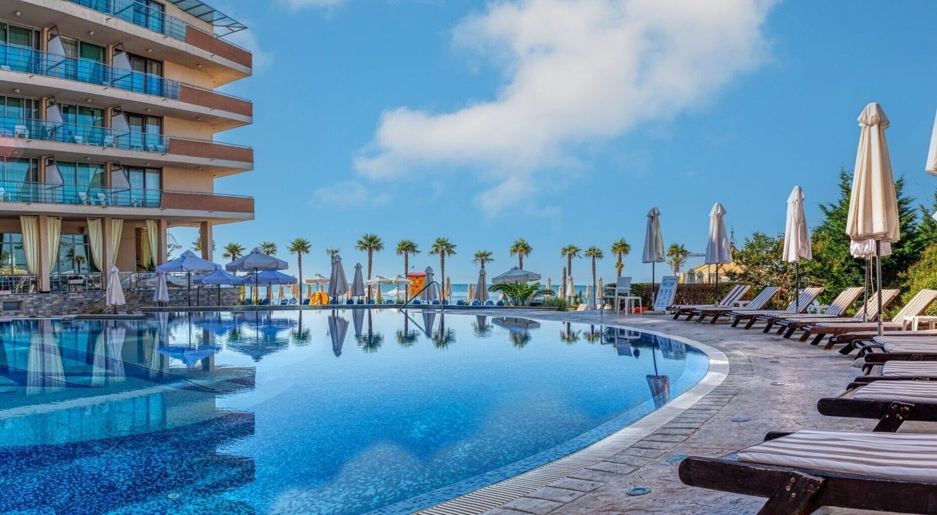 Фотография Sandy Bay 4*