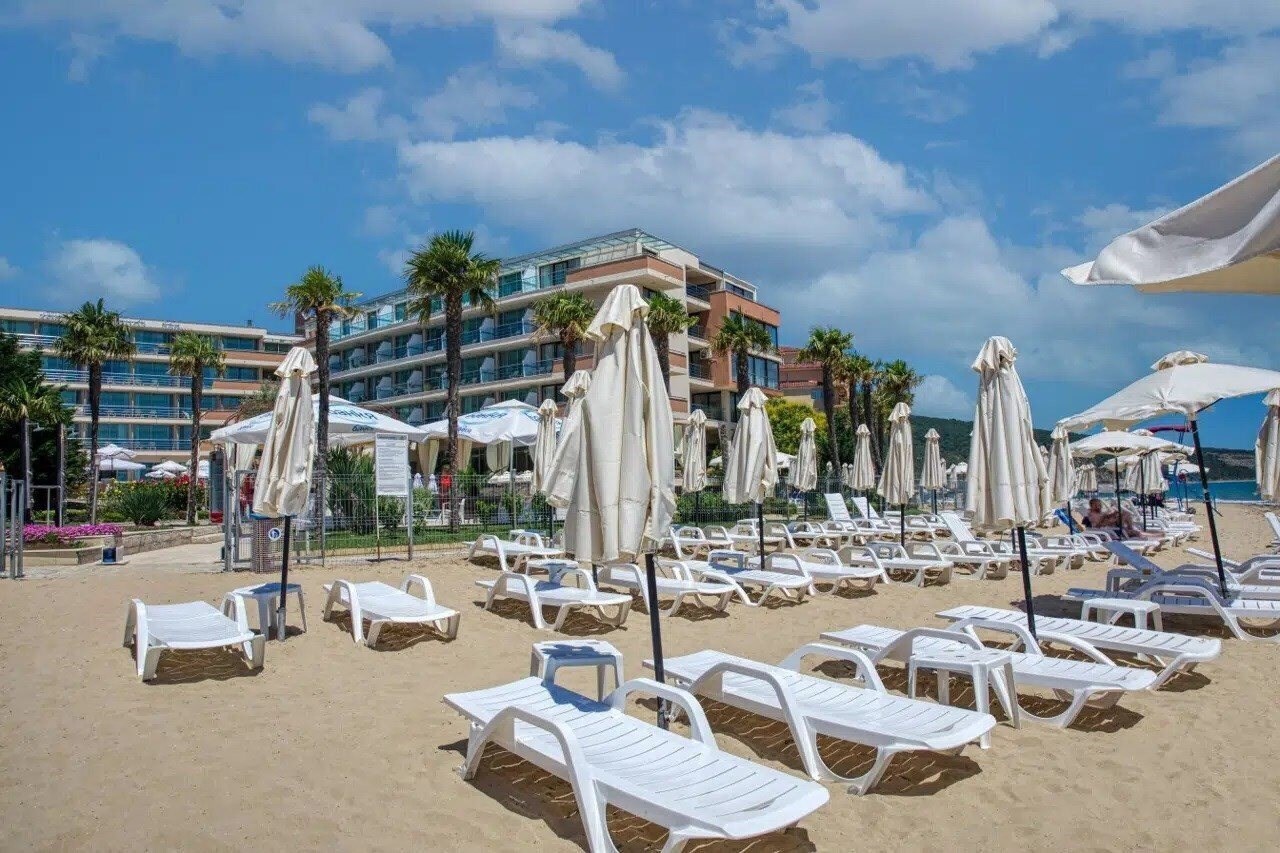 Панорама Sandy Bay 4*