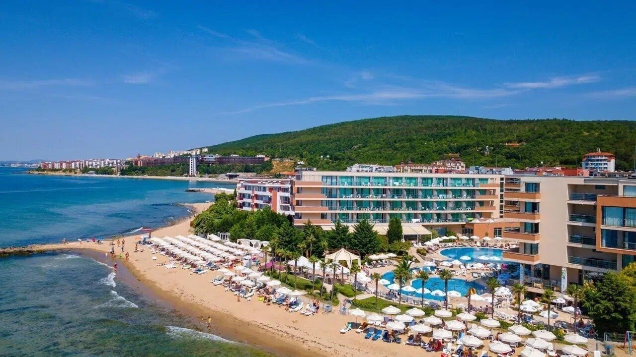 Отель Sandy Bay 4*