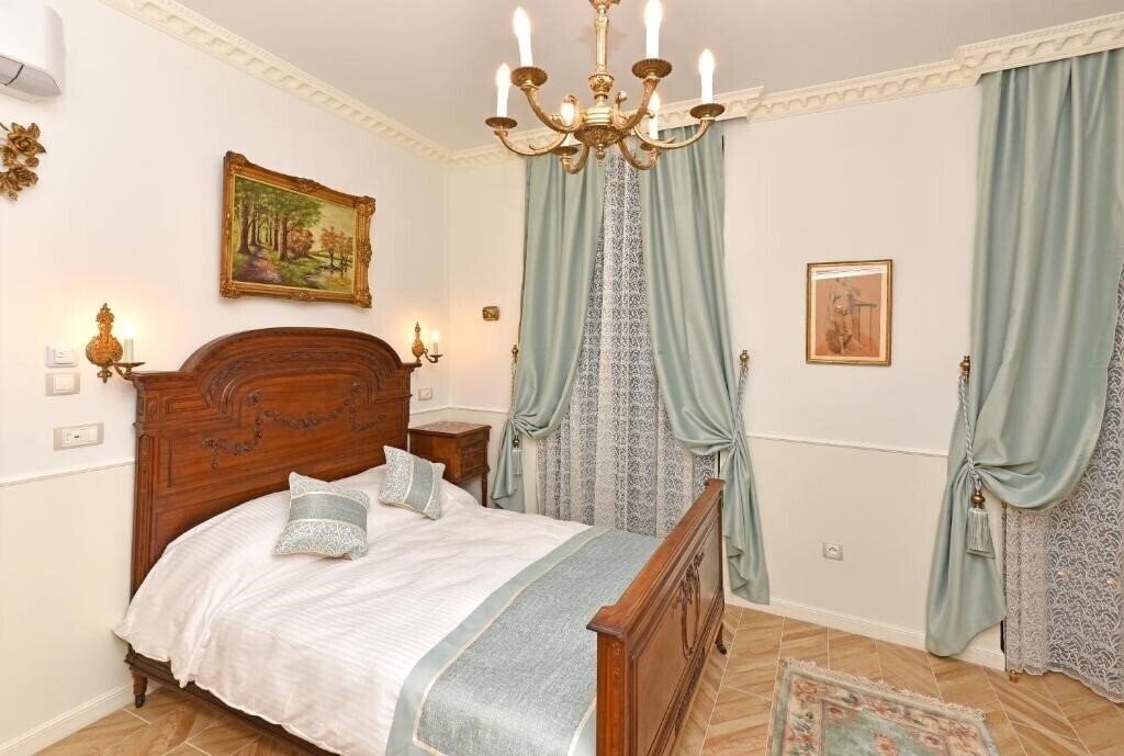 Вид ROYAL VARNA (ex. Royal) 4*