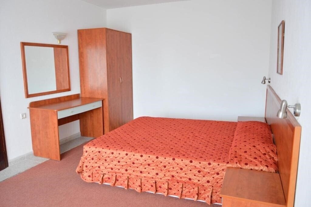 Отель Park Hotel Bellevue 3*
