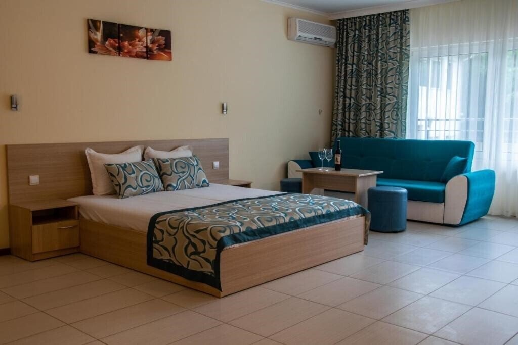 Фото Park Hotel Bellevue 3*