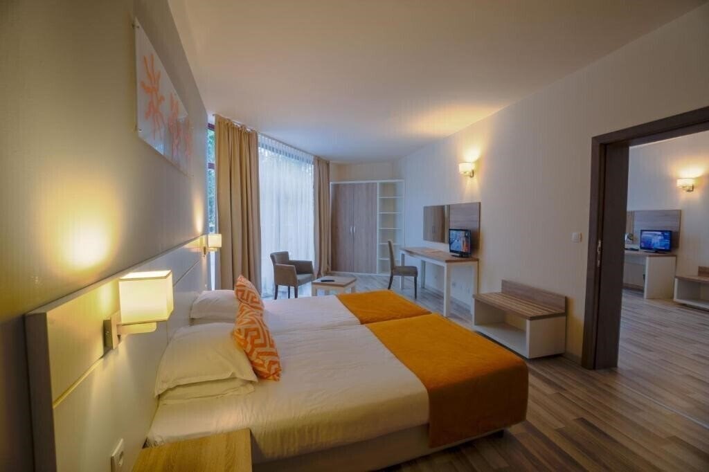 Территория Odessos Park Hotel 4*