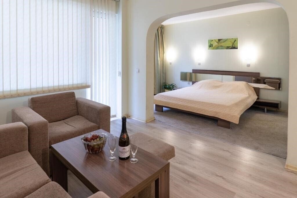 Панорама Family Hotel Gran Ivan 3*