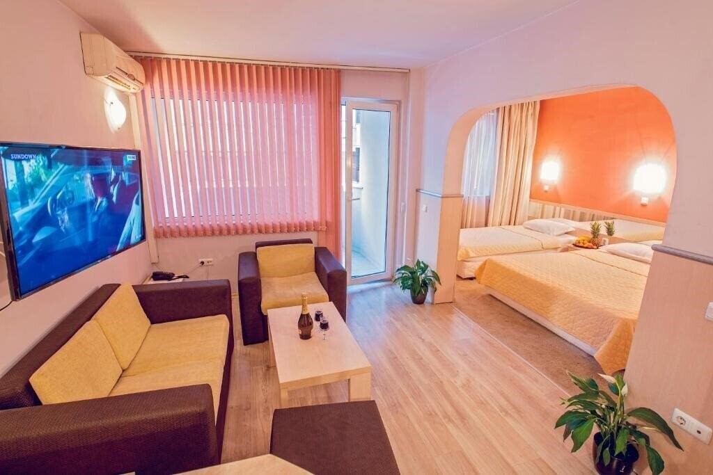 Вид Family Hotel Gran Ivan 3*