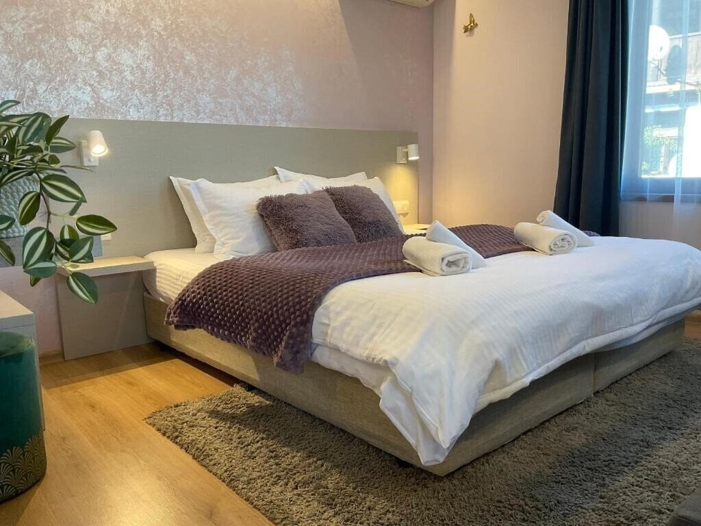 Панорама Guest Rooms Tsarevets 3*