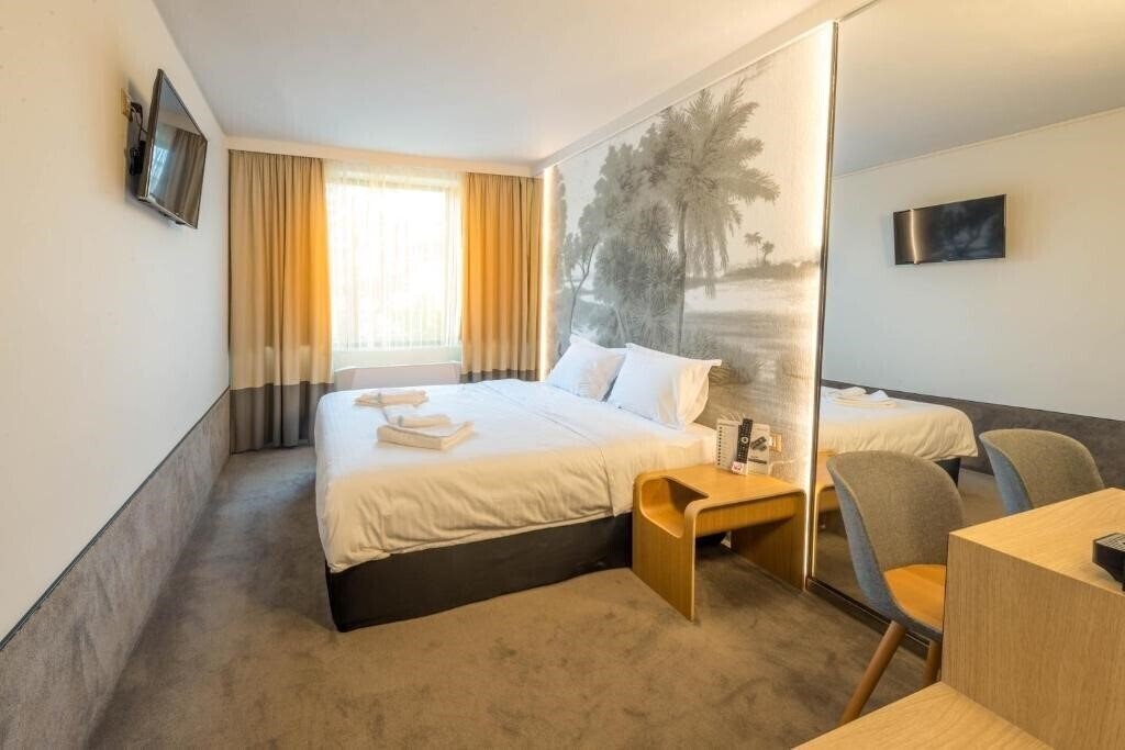 Панорама Park Hotel Raya Garden 2*