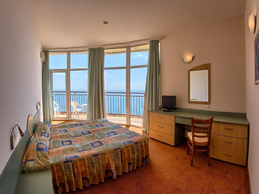 Панорама Luna 4*