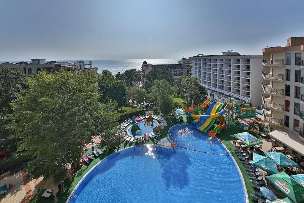 Панорама Golden Yavor 4*