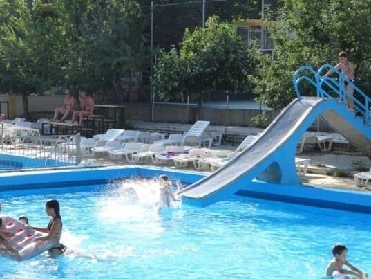 Апартаменти Riva Park 3*