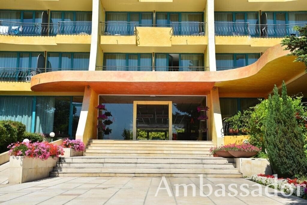 Панорама Hotel Ambassador 3*