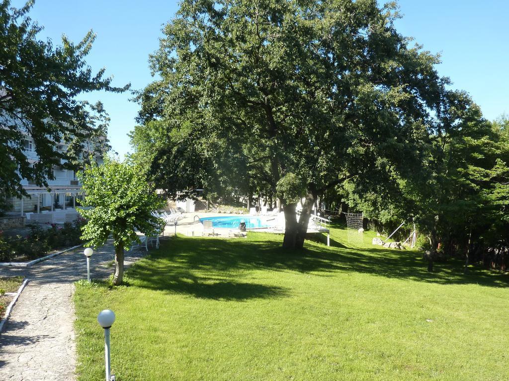 Апартаменты ZARYA (ex. Hotel Zarya) 2*