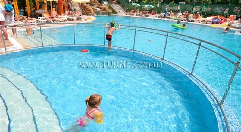 Территория Atlas 4*