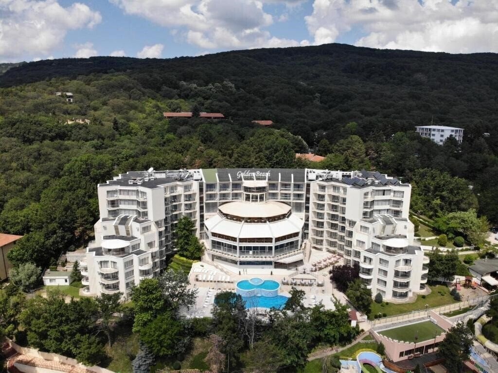 Территория Park Hotel Golden Beach 4*