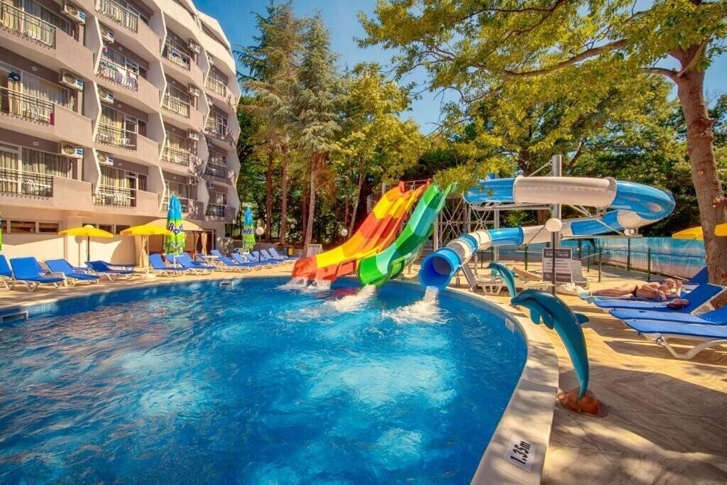 Территория Prestige Deluxe Aquapark Club 4*