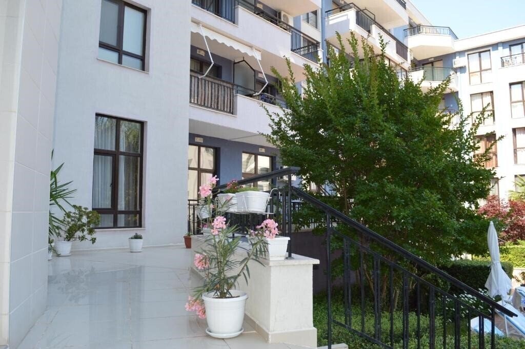 Панорама Aparthotel Amfora Palace 3*