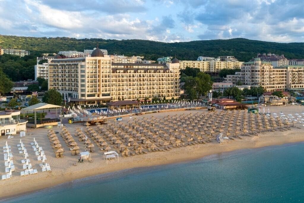 Отель Admiral Golden Sands 5*