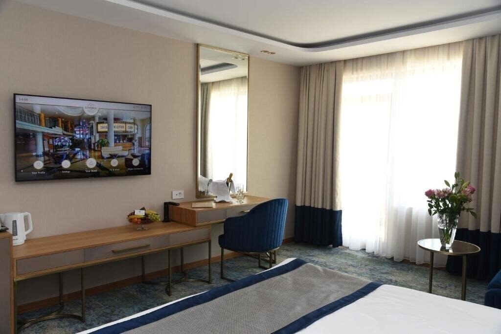 Апартаменты Admiral Golden Sands 5*