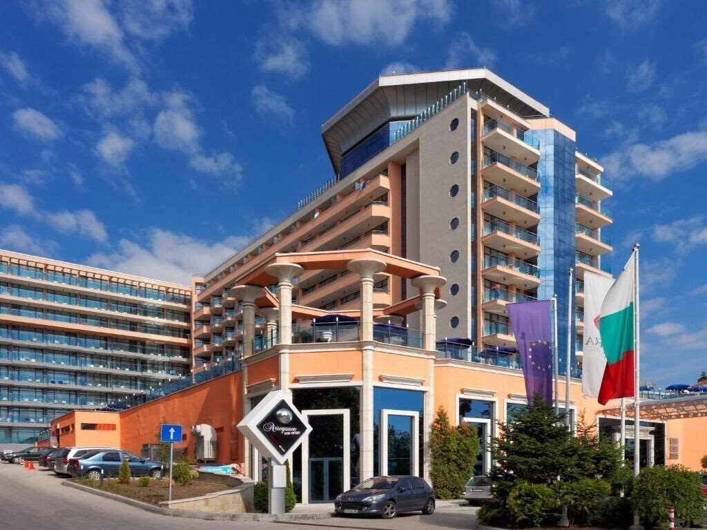 Территория Astera Hotel & SPA 4*