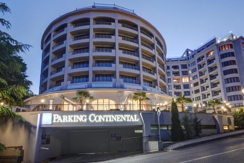 Апартаменты Continental Hotel (ex. Hotel Continental, Central) 4*