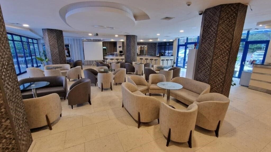 Территория Aphrodite Golden Sands 4*