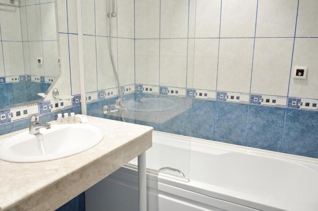 Отель Aphrodite Golden Sands 4*