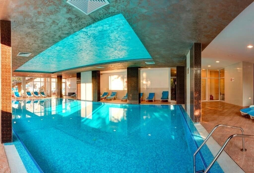 Панорама Slavey 4*