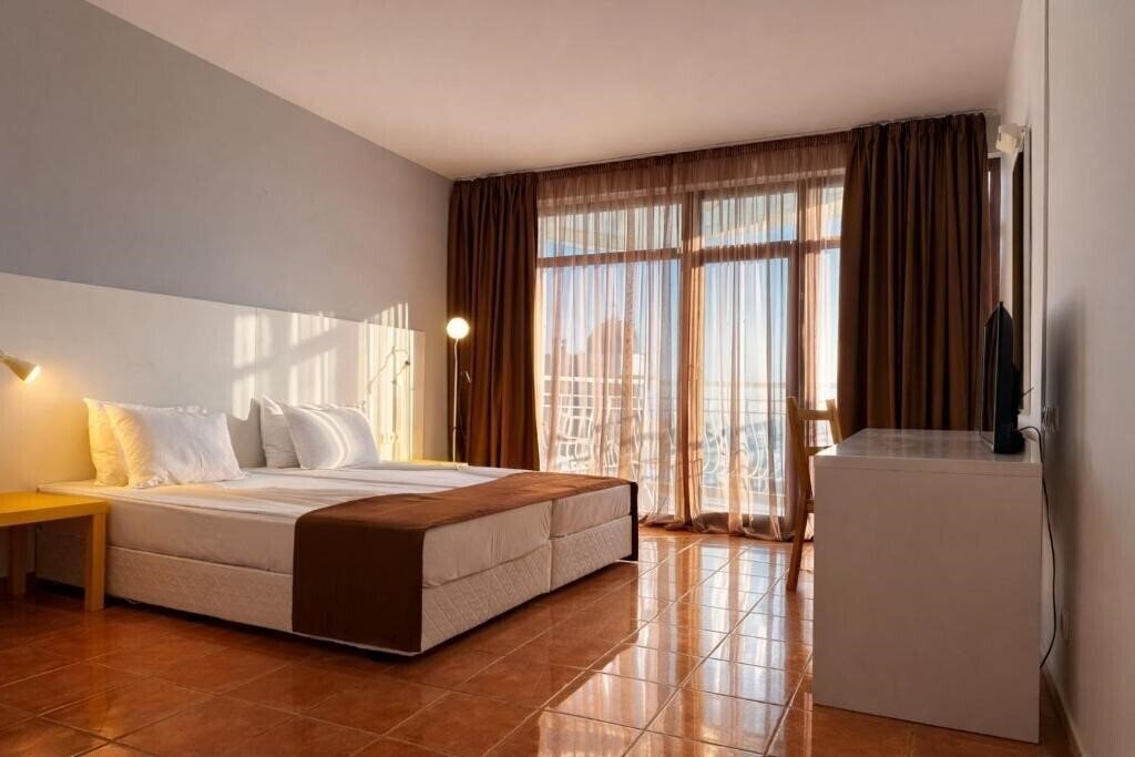 Апартаменты Prestige Grand Hotel & Aquapark 4*