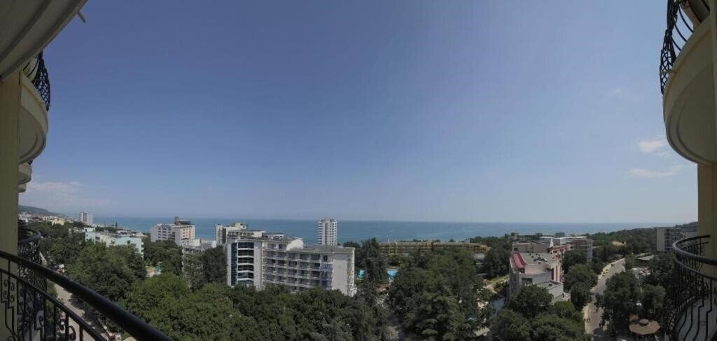 Апартаменти Shipka (Golden Sands) 4*