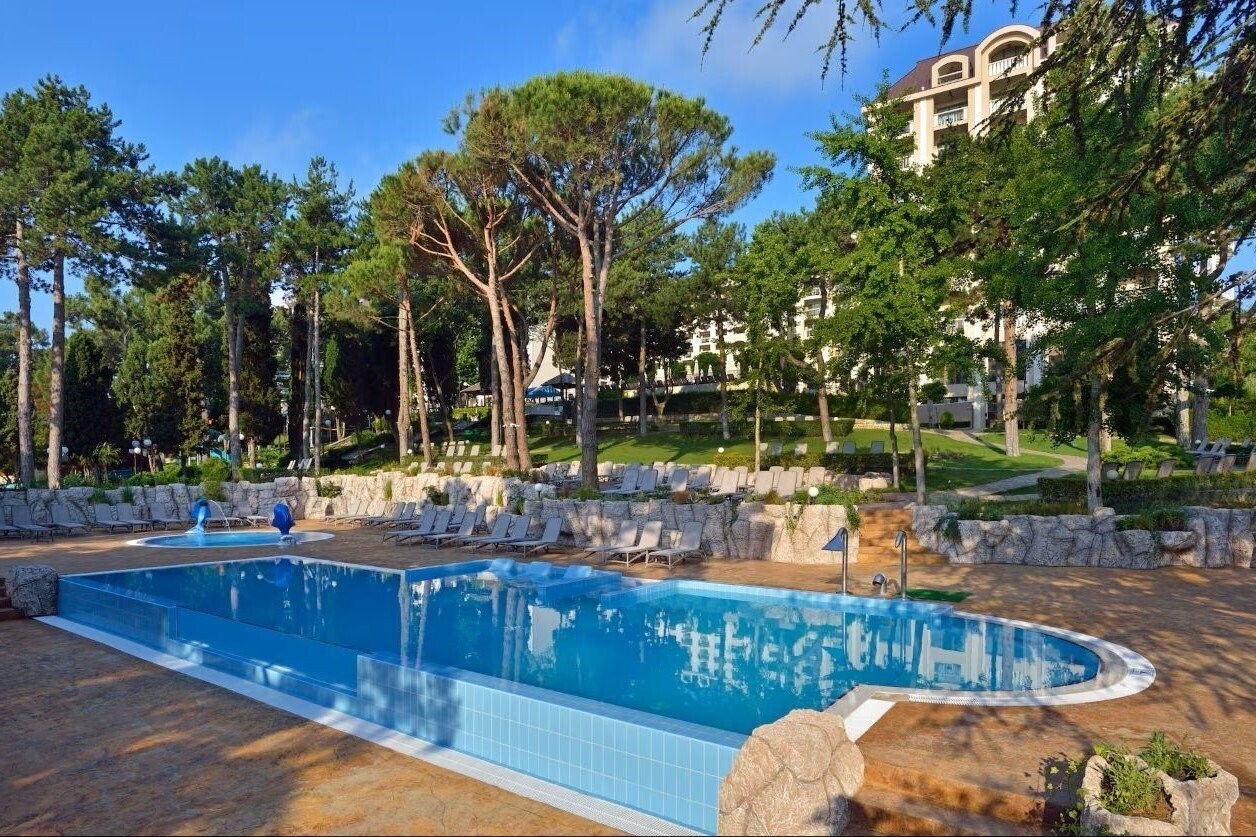 Територія Melia Grand Hotel Hermitage 5*