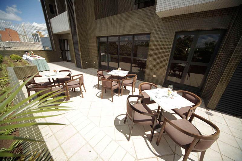 Вид Novo Vernon Hotel 3*